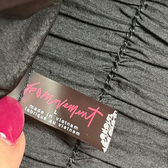 Free People FP MovementThe Way Home Smocked Shorts (Black) - Size Large - Picture 4 of 11